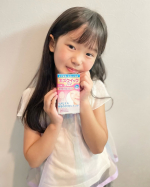 ちょっとしたおキズに最適全然目立たないのすごいでしょ！？りなのちょっとしたおてての怪我に早速貼ってみたんだけどどこに貼ってるかすら分からんやろ✨右手親指の付け根らへんにまあるいのを貼って&hellip;のInstagram画像