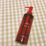 ◆エタリテ クレンジングオイルM◆シャルレのクレンジングオイルを使っています。＠charle_official_jpさらっとしたテクスチャーのオイルで、濡れた手でも使うことができるのでお風呂&hellip;のInstagram画像