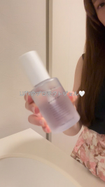 クセ・うねりに悩むこの夏☀️ヘアセットのお供についに出会えた〜🙌ロングで髪をゆるまきするのがさいきんのお気に入りなんだけど、何をつければいいかよくわからなくなってたんだ🙂&zwj;↕️LUTYのプロ&hellip;のInstagram画像