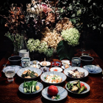 先日の夜ごはん。野菜の和食いろいろでした😊常備菜と新作のおかずも少しつくってみました。2枚目は梅のカプレーゼ、モッツァレラチーズにはちみつ梅とバジル、オリーブオイルを回しかけて完成の簡単おしゃ&hellip;のInstagram画像