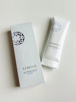 そろそろちゃんとケアしたいなと思って試してみたのが、シミウス 薬用ホワイトニングリフトケアジェル🤍W美白有効成分がシミの根本にアプローチしてくれるらしく、これ1本でシミケア・保湿・エイジングケ&hellip;のInstagram画像