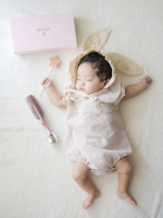 お風呂の新習慣🛁こまちのモデル撮影でお母さんもどうぞ！って言われた時に産後のむくみとか二重顎が気になりすぎてぬわーーーーーってなるの😂無くしたい、ほんと。笑だからマッサージ習慣つけた&hellip;のInstagram画像