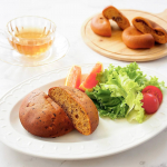 . まるごと豆粉パン𓂃 𓈒𓏸 ZENB BREAD @zenb_japan 金時豆／きなこあん／紅茶&オレンジ✨ 小麦でも、米でもない、スーパーフード＜黄えんどう豆＞を使った食物繊維たっ&hellip;のInstagram画像