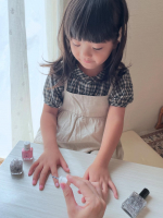 親子で楽しめるマニキュリストのネイル💅お湯でオフできるキッズ用ネイルの『プティマニキュリスト』と植物由来成分をベースに作られたポリッシュ『グリーンシリーズ』を娘と一緒に使ってみました🎀⁡バーバパ&hellip;のInstagram画像