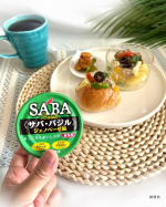 清水食品さんの&ldquo;サバ・バジル　ジェノベーゼ風&rdquo;サバはゴロゴロっと大きめサイズ同じくゴロっとカットしたジャガイモと合わせてパンのフィリング＆ポテトサラダに◎(プレートに乗ってる葉っぱのお皿&hellip;のInstagram画像