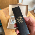 手に取った瞬間　思わずこの香りいいかも！と呟いていました。Originalよりも更にぬった瞬間からべたつきなくサラッと広がるように感じられたのは気のせい？でしょうか。そして自然にしっとり。不思議な感触&hellip;のInstagram画像