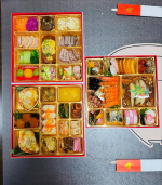 先取り2026年新春おせちモニター当選しました🍱🥰初めて【蔵王】の冷凍おせちを頂きましたが、見た目艶やかで気分はあがるし、和洋折衷で和も洋も楽しんで食べれました♪ずっしりたくさん入っていて食べ応&hellip;のInstagram画像