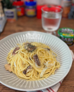 バジルのサバ缶でパスタ作ってみたよ🧑🏻&zwj;🍳珍しいサバ缶よね〜🐟🌿.∘中の液はジェノベーゼソースとして使えるように味がついてるからパスタにピッタリやった✨ピザとかサンドイッチとかも良さそ&hellip;のInstagram画像