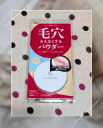 大きく書かれた「毛穴見えなくするパウダー」とりあえずインパクト大。名前がすごい、そのまんま〜笑正式名は黒龍堂PM@kokuryudo_cosme〜ポイントマジックPROプレストパウダ&hellip;のInstagram画像