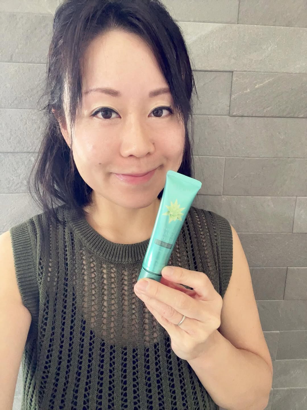 口コミ投稿：安心健康ライフアロエモイスチャー ハンドクリーム 💚アロエエキスが主成分🫶🏻ジェルと…