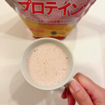 息子に WINZONE ジュニアプロテイン いちごバナナ味 を飲んでもらいました🍓🍌運動後にゴクゴク飲んで「甘すぎなくて美味しい！」「もっと飲みたい！」と大満足💛牛乳にすぐ溶けて、自然な甘さだか&hellip;のInstagram画像