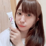 今回は、コスメジタンさんの「アンスキールタイトジェル」を、使ってみました(*&acute;꒳`*)♡こちらは、塗るだけ10分でたるみ肌矯正するように作られている塗るパックです👍♡塗布後最短10&hellip;のInstagram画像