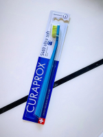 クラプロックスの歯ブラシはスイスのプレミアム歯ブラシデザインはシンプルだけど、そこがいい！とっても磨きやすくて、私は気に入りました！キャップ付きだから持ち運びにも便利🪥なかなか合う歯ブラシがな&hellip;のInstagram画像