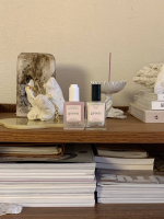 &hellip;【秋の指先にやさしさと彩りを💅】植物由来成分ベースでつくられたヴィーガンポリッシュ✨そして初めて使う速乾剤。サステナブルなのに発色もツヤも◎上品なパールがさりげなく、塗りやすい。乾&hellip;のInstagram画像