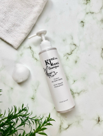 ＼魂の商材屋🫧🫧／カミノカミシャンプー@tamashii_official天然成分100％で作られた髪に優しいシャンプーが新登場したよ🎉界面活性剤不使用で作られたケミカルAllフリー&hellip;のInstagram画像