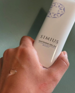 お気に入りの薬用ホワイトニングジェルEXモイスト/スリムタイプシミの根本にアプローチしてくれるシミケア・保湿・エイジングケアのオールインワンジェル 紫外線が気になる季節、日焼け止めを塗った&hellip;のInstagram画像