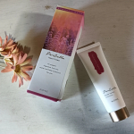 【香水のようなハンドクリーム】アロエの保湿クリームでお馴染みのアロインス化粧品さんの、新しいハンドクリーム、「パルコレ ハンドクリーム」(ロマンティックロゼの香り)重たくなく、サラっと肌に馴染み&hellip;のInstagram画像