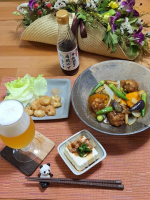 .本当は鶏肉で作りたかったのですが、豚塊肉でもなく、有り合わせの豚小間切肉で😅【秋野菜と豚肉のぽん酢あんかけ】1人分◆材料◆豚小間切肉 100g茄子 １/2本かぼちゃ おくら 5～6本&hellip;のInstagram画像