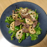 &hellip;&hellip;&hellip;#パクチー と#ハラミ が安かったので#エスニック 風で調理しました#ナンプラー 効かせて美味しかったですさらに栄養価を高めるために#玄米酵素ハイゲンキ をふりかけました全く&hellip;のInstagram画像