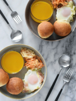 ⁡Saturday brunch𓌉◯𓇋⁡最近ちょっとパン焼きブーム到来🍞この日は甘酒ミルクプチパンを焼きました。⁡かぼちゃのポタージュらはプラントベース🌱（&rarr;2枚目）牛乳やバターは使わず&hellip;のInstagram画像