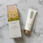 香水のようなハンドクリーム～「パルコレ ハンドクリーム WB 50gをお試し✨️✨️手肌にすばやくなじみ、しっとりしてベタつかない。角質層まで浸透し、みずみずしい手肌へ。スムースパウダー配合に&hellip;のInstagram画像