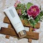 ALOINS様から商品提供いただきましたꕤ︎︎&middot;͜&middot;  香りと美を追求したフレグランスブランドから気分やシーンに合わせて選べる香水のようなハンドクリーム使ってみました✨  ✧&bull; ────&hellip;のInstagram画像