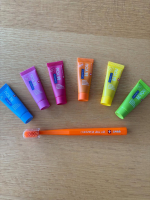 クラプロックスビーユー 歯ブラシ＋歯みがき ボックスセットをモニターさせていただきました🪥カラフルでおしゃれなデザインで、毎日の歯磨きがちょっと楽しくなる♪ブラシはやわらかくて歯ぐきにやさしいのに&hellip;のInstagram画像