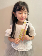 我が家の歯ブラシはこれ！クラブロックスのふんわんふんわんなやつ～✨これさあ、私の祖父母も推してて。なんて、弱りまくった歯茎からでも出血しないのよ！！笑手滑って、ちょっと歯茎にぐいって&hellip;のInstagram画像