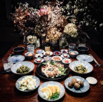 先日の夜ごはん。タチウオの梅紫蘇巻きと玉子かけごはんでした😊．おすそわけいただいたタチウオで梅紫蘇巻きをつくりました。おつまみにぴったり、とても美味しかったです。ごはんは寺岡家さんからいた&hellip;のInstagram画像