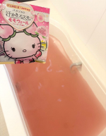 汗かきエステ気分 モモヴェール【ドン・キホーテ、UNY限定品】じんわり汗をかきたい時も、ドバッと汗を流したい時にもぴったりな入浴剤🛁🍑もぎたての桃のようなフレッシュな香りに包まれて、リラッ&hellip;のInstagram画像