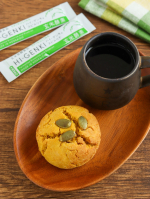 。🎃かぼちゃスコーンかぼちゃの米粉スコーンでコーヒータイム♪かぼちゃの香りにほっこり🥰やさしい甘さでコーヒーとも良く合います。..『玄米酵素ハイ・ゲンキ スピルリナ』と一緒に♡(&hellip;のInstagram画像