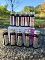 今日から10日間飲み続けてみます。季節の変わり目でなんだか、肌も気分もイマイチ。11月の中旬に大事な行事控えてるし、少しでも改善できたらいいな！今日は、天気がよかったし、散歩に持って飲んでみた&hellip;のInstagram画像