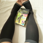 歩くだけで足裏をツボ押しできる足裏プッシャーがついた、スリムウォークの「金曜日のリセットリフレ」足首からふくらはぎまで段階圧力設計でギュギュっとひきしめつつ、土踏まず周辺のツボ押し効果でスッキリ✨&hellip;のInstagram画像