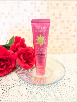 ローズの香りにふわっと癒される🌹「アロエモイスチャー・ローズ ハンドクリーム」🤍乾燥の季節に欠かせない私の定番アイテムです。アロエ由来のうるおい成分が手肌をやさしく包み込み、しっかり保湿して&hellip;のInstagram画像