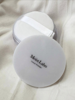 𖧷 Moist Labo 𖧷・・・✧ Product ✧Moist Laboルースパウダー　くすみ防止タイプ・・・✧ 使用感&bull;感想 ✧今回ご紹介するのは、モイストラボさんのルース&hellip;のInstagram画像