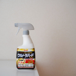 .お風呂の頑固な汚れ&hellip;もう諦めてませんか？🛁✨「ウルトラハードクリーナー バス用」はそんな頑固汚れを一掃してくれる頼れる一本👏🏻浴槽の扉についた白くこびりついた汚れに使ってみたところ、驚&hellip;のInstagram画像