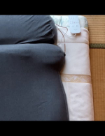 朝晩と寒くなってきましたよね・・・冷え性の私のお気に入りは、首と肩と腰がホッとする枕グランデGrande💗首・肩・腰・肩甲骨周りを最適な素材で支えながら40度で温められる枕なの♬カラダ&hellip;のInstagram画像