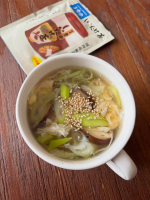 今日の温まるスープ《しいたけ香るかき卵スープ》玉露園さまのしいたけ茶を使って簡単スープ水600ccにしいたけ茶をティースプーン3杯いれて温まったら水溶き片栗粉を加え溶き卵をまわし&hellip;のInstagram画像