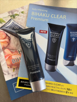 モニプラ様からいただきました！安心健康ライフ様より薬用美白オールインワンゲルビハククリア プレミアム薬用美白エキス プラセンタを10倍3種のヒアルロン酸を2倍配合もちもちとした肌にな&hellip;のInstagram画像