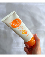 いつもの洗顔にプラスワンケア！ロゼットの『ゴマージュ ブライトピール』をお試ししました洗顔後、マスカット粒大を手に取り、30秒ほどくるくるマッサージするだけの簡単ケアポロポロとしたものが出&hellip;のInstagram画像