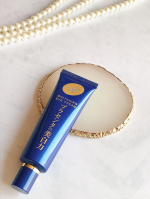 もうすぐ12月、北海道は朝晩の冷え込みが強まり、空気もだんだんと乾燥してきました。やっぱり気になる目元のカサつきやくすみ‼️老け見えするので要注意ですよね&hellip; そんな冬期の老け見え予防しよう‼&hellip;のInstagram画像