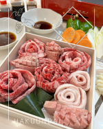 💝白雲台オンラインショップより上撰焼肉食べ比べ 600g ありがとうの花 ~お重箱『花織』600~嬉しいお届け物🫶お花🌸のように、見た目も美しいお肉✨厳選5種のお肉が食べ比べできちゃう&hellip;のInstagram画像