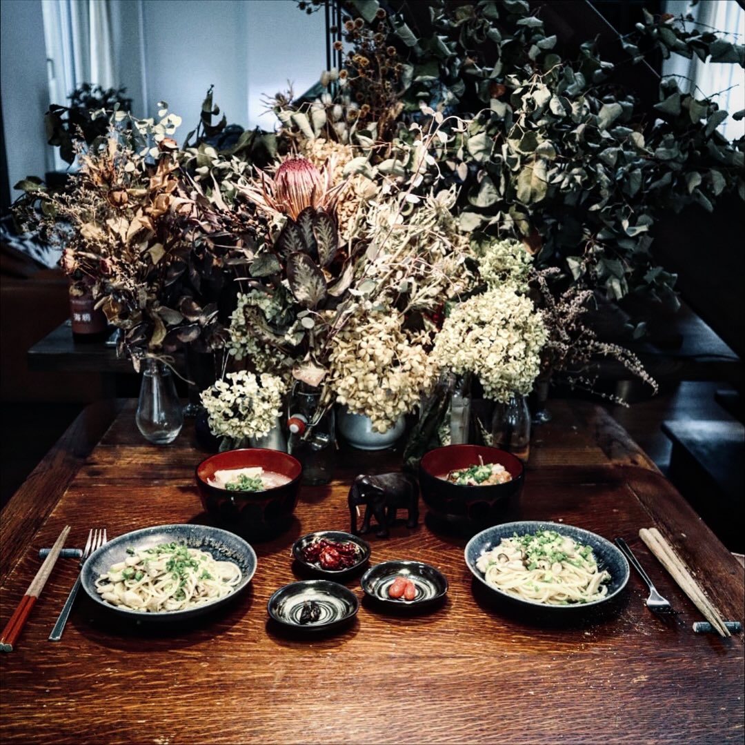 口コミ投稿：先日のランチ。きのこのパスタでした😊．玉露園さんからいただいた「しいたけ茶」で味…