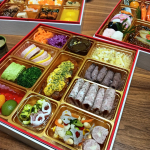 【豪華絢爛★蔵王福膳おせち】12月はなにかとイベントが多いです。クリスマス、大掃除、忘年会&hellip;&hellip;。そんな中でおせち作りまではとても無理っ。6年前からおせちはネット購入な我が家。今回は一足早く、&hellip;のInstagram画像