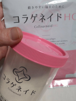 コラゲネイドHGを取り入れてみました✨お茶やコーヒーにサッと溶けて、味もほとんど変わらないから続けやすい◎コラーゲンだけじゃなく、ヒアルロン酸・グルコサミン・コンドロイチン、ビタミンCやDまで&hellip;のInstagram画像