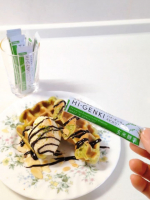 玄米酵素ハイ・ゲンキ スピルリナ🌿・玄米/胚芽/表皮を発酵させた玄米酵素・そのまま食べたり、食事やおやつにプラスできるわたしは抹茶ワッフルを焼いて、仕上げのトッピングでパラパラとかけてみたよ&hellip;のInstagram画像