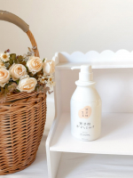 @maxcosme1905 無添加生活　無添加ボディミルク🧴🤍2025年9月にデザインリニューアルされたばかりの新商品で、家族みんなで使える全身保湿ボディミルクです！98%天然由来成分でで&hellip;のInstagram画像