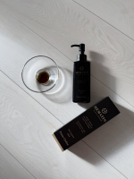 『美容後のようなサラサラヘア』のキャッチフレーズに心奪われ手にとった『プリモディーネブラックセラム100ｍL』ちょうど2週間ほど前に美容院でトリートメントコースをうけていてそろそろ再施術&hellip;のInstagram画像