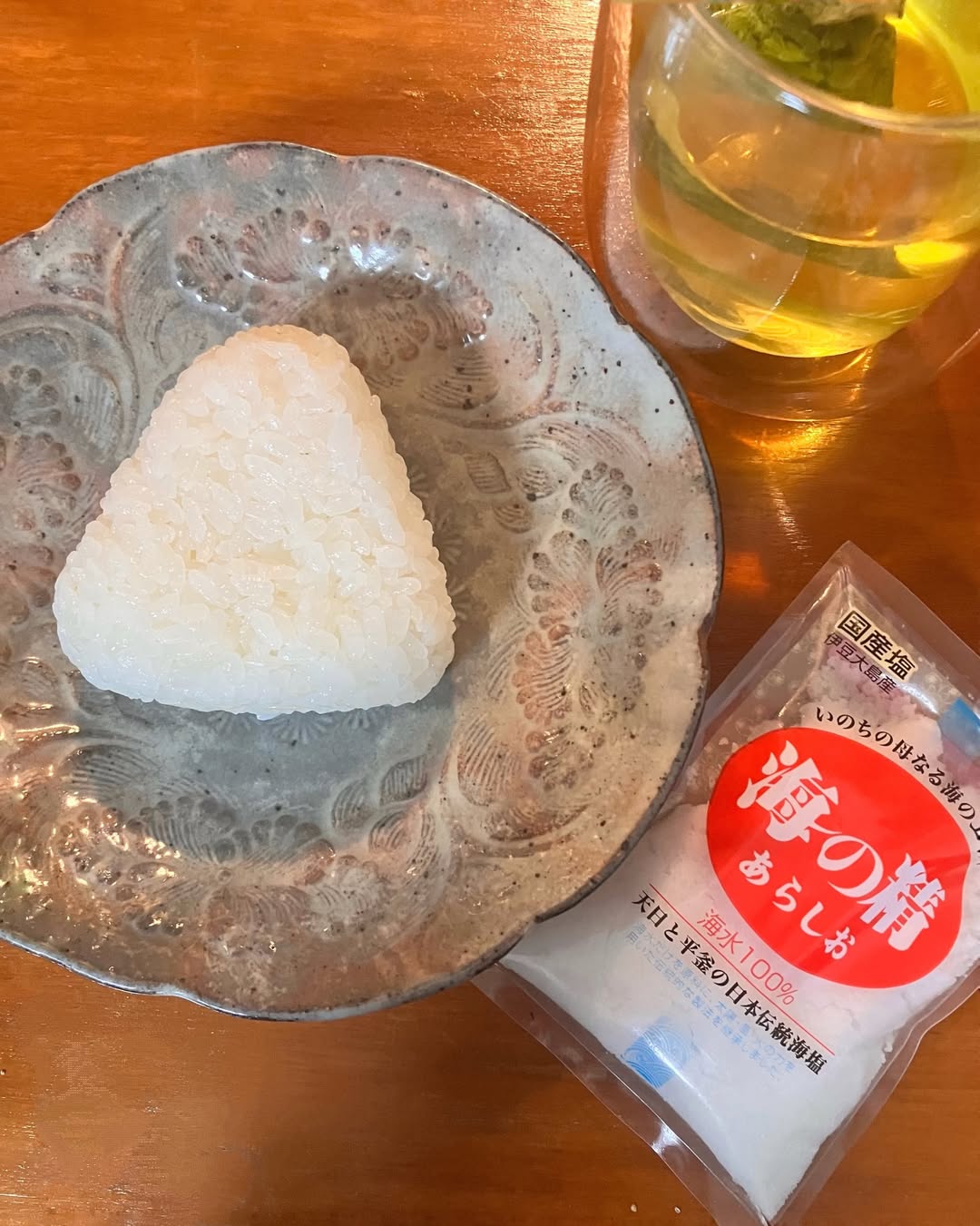 口コミ投稿：☆『塩むすびを作って投稿してね』っていう企画があったので何気にぽちったら、当選し…