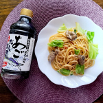 寺岡屋のあごだし醤油を使って２品作ってみました。牡蠣とキャベツの和風パスタ🍝と、ほうれん草の温玉サラダ🥗長崎県産の焼きあごを使用しただし醤油。優しいだしの風味ですっきりとした旨味です。料理をぐ&hellip;のInstagram画像